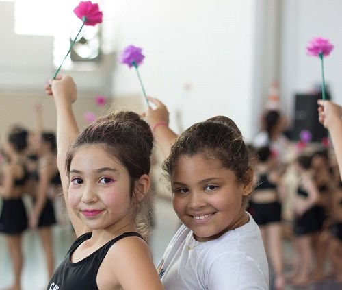 Aula pública de GR reúne famílias no Ginásio de Esportes