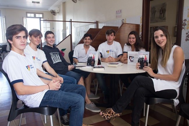 Escritoras compartilham experiências literárias no Vieira