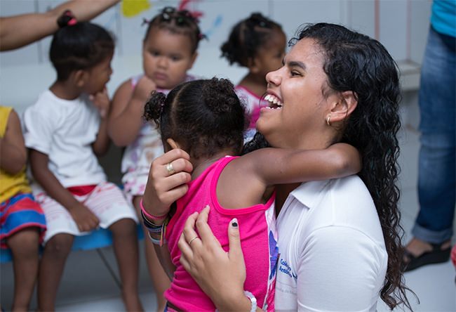 Alunos e professores do 9º ano EF visitam creche comunitária no Subúrbio