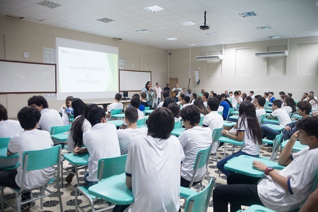 Aula Inaugural marca início do ano letivo da 1ª série EM