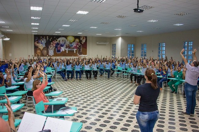 Colaboradores do Vieira discutem inovação durante encontro