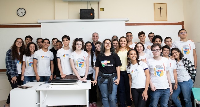 Alunos da 3ª série EM participam de bate-papo com coordenador da UNICAMP