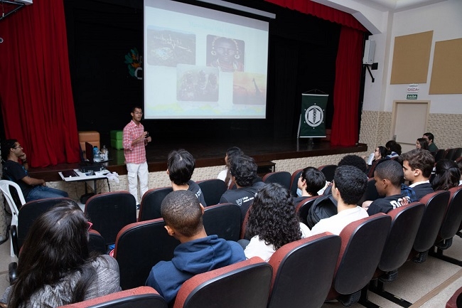 Palestra no Vieira discute reascensão da Aids entre jovens