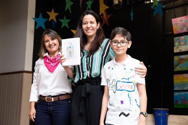 Turmas do 5º ano EF lançam livros do projeto “Criações Infantis”