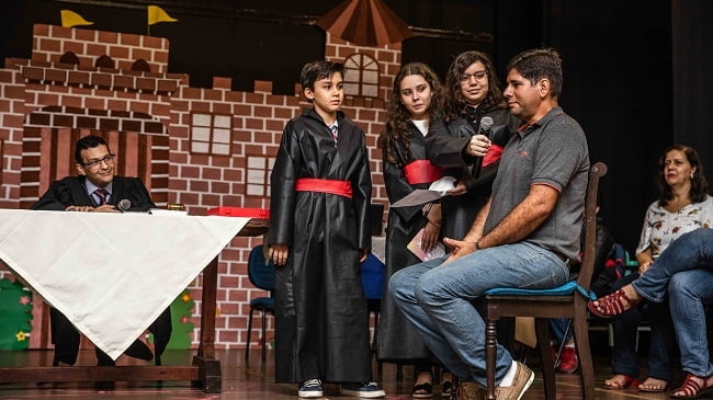 1ª edição do júri simulado desenvolve habilidades de argumentação do 6º ano EF