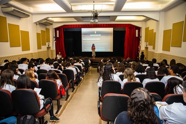 Palestras e espaços interativos marcam Jornada de Informação Profissional