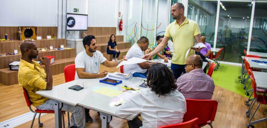 Imagem Destacada - Formação de Professores e Equipe Técnica