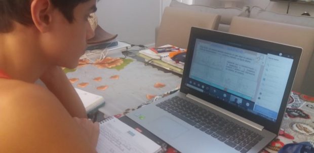 Alunos aprovam criação de canal exclusivo para tirar dúvidas sobre conteúdo das aulas
