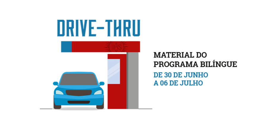 Vieira usa drive-thru para entrega de material bilíngue do segundo semestre