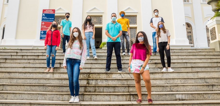 Após exposição sobre 2 de Julho, alunos do Vieira vão para final da Olimpíada Nacional de História