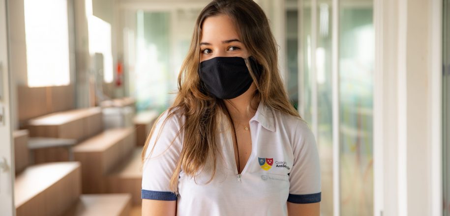 Aluna do Vieira reúne cerca de 8 mil seguidores em perfil com dicas de estudos para Enem