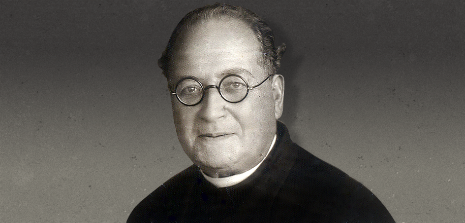 Fundador da sede do Vieira no Garcia é homenageado em Portugal