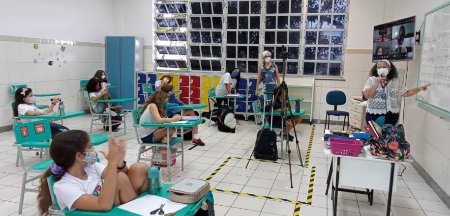 Rodas de conversa e composição de cordéis consolidam aprendizagem sobre o Recôncavo
