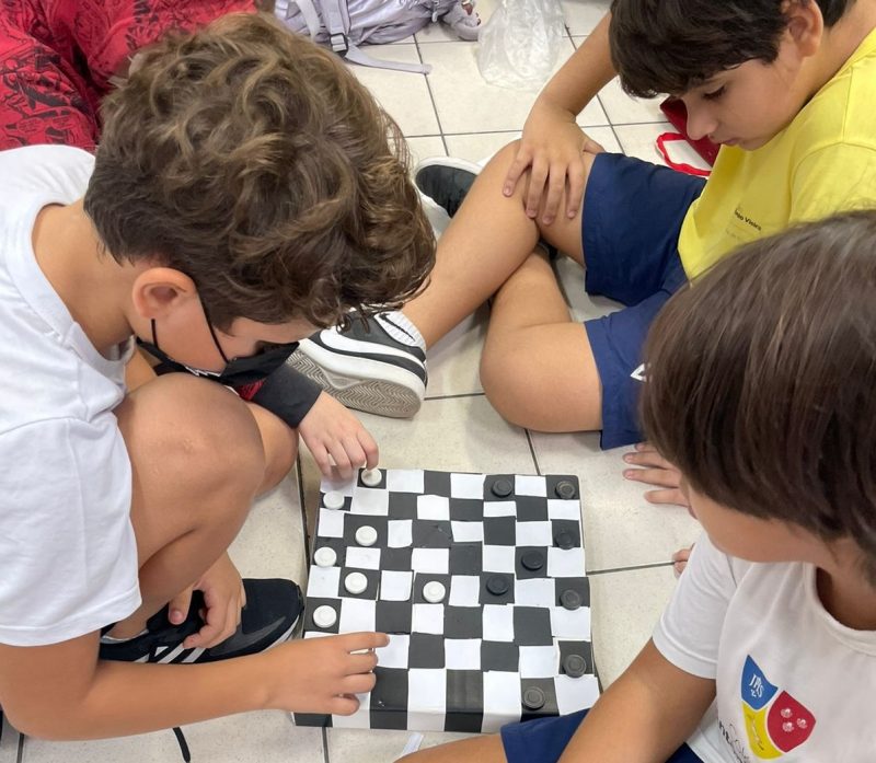 Desenvolvimento de jogos matemáticos desperta estudantes para aprendizagens  na disciplina