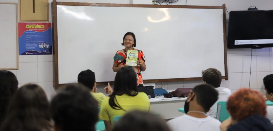 Estudantes do Vieira refletem sobre questão humanitária dos refugiados e fazem podcast