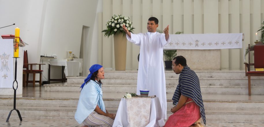 Missa de Páscoa reúne colaboradores do Vieira