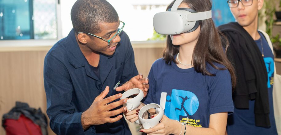 JIP do Vieira promove mais de 20 palestras, mostra tecnológica e dicas para auxiliar Terceirão em projeto de vida. Confira algumas!