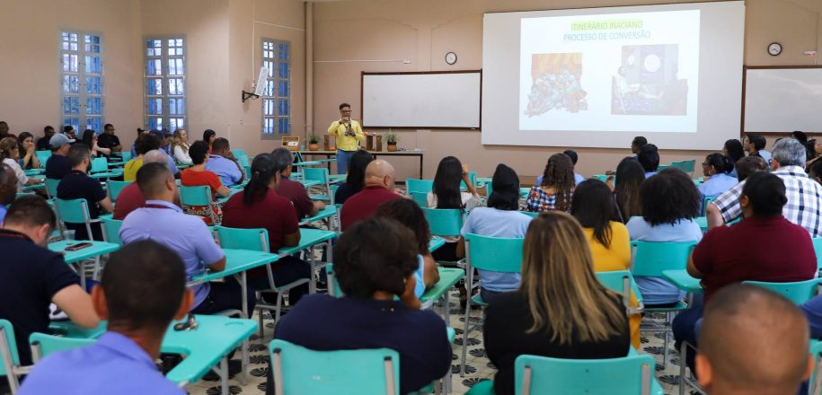 Colaboradores participam de Itinerário Inaciano