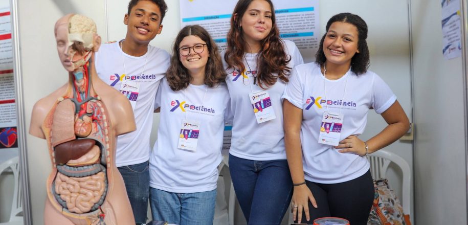 Jovens estudantes revelam potencial científico na 27ª edição da Expociência do Vieira