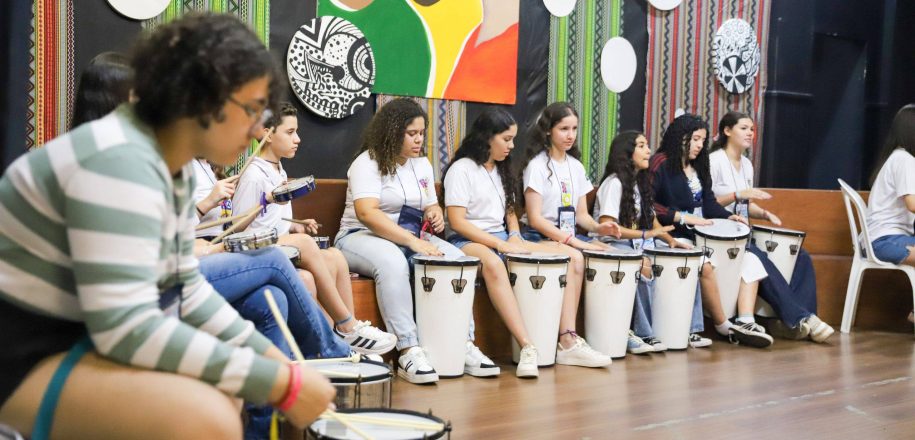 Vieira recebe visita de estudantes do Colégio Diocesano, unidade da Rede Jesuíta no Piauí