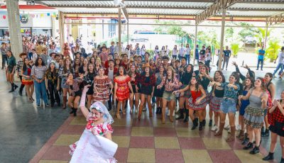 Quadrilha do Terceirão e Casamento na Roça marcam confraternização junina de estudantes do Vieirão