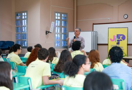 JIP promove palestras sobre interesses profissionais como parte do projeto de vida do Terceirão do Vieira