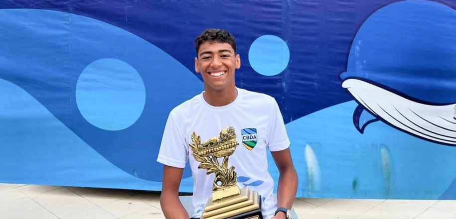 Aluno do Vieira, Eduardo Mustafa embarca para Equador e disputa Copa Pacífico de Águas Abertas