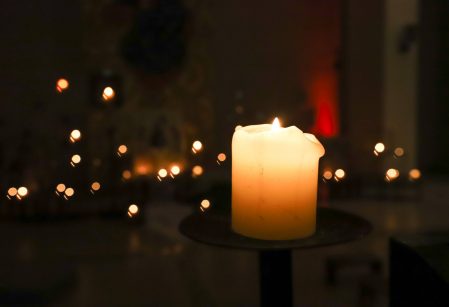 Oração de Taizé de julho no Vieira faz homenagem a Santo Inácio de Loyola