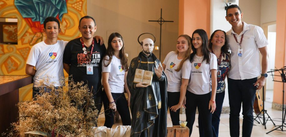Missa festiva encerra mês de celebrações a Santo Inácio de Loyola no Vieira