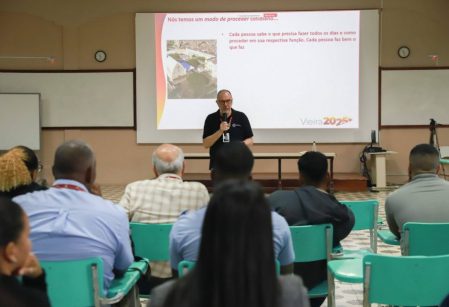 'Características da Educação da Companhia de Jesus' são tema de formação para colaboradores do Vieira