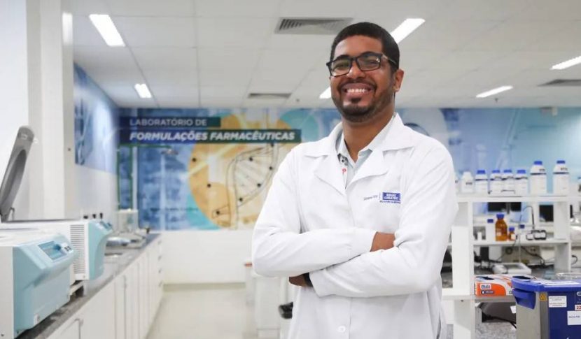 Ex-aluno do Vieira, pesquisador baiano Cássio Meira é empossado na Academia Brasileira de Ciências