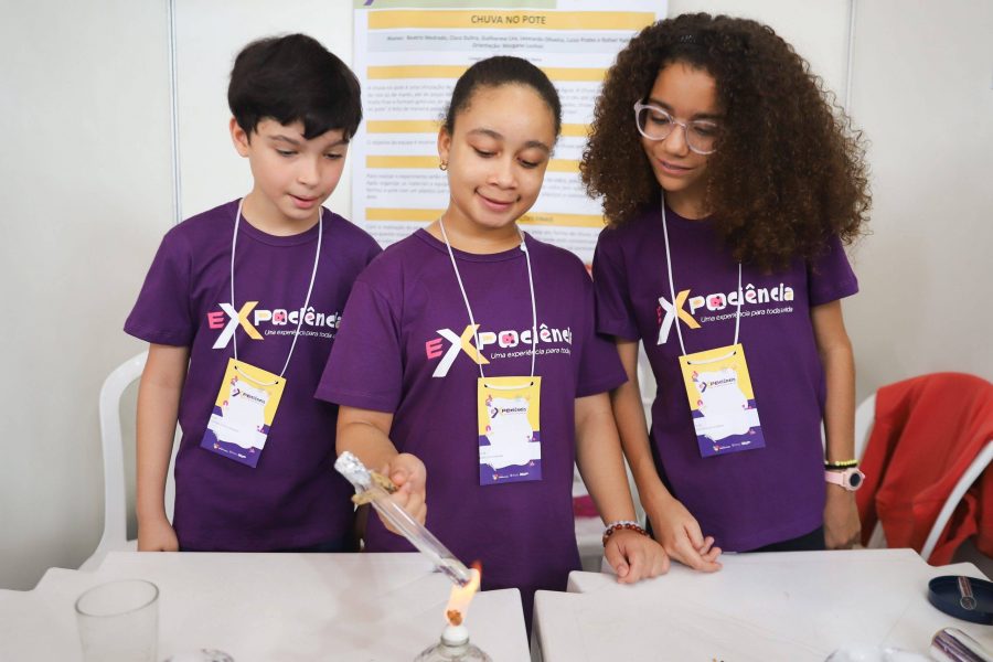 Grandes questões da Ciência são evidenciadas por crianças e adolescentes na Expociência do Vieirinha 