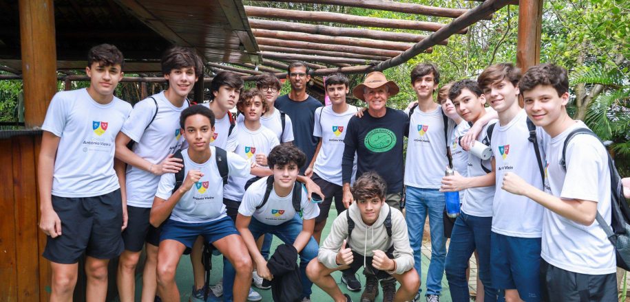 Estudantes do Vieira desenvolvem cidadania ambiental em aula de campo no Parque das Dunas