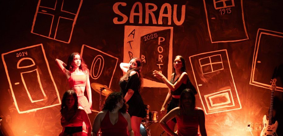 Avla completa 110 anos e consolida força da academia entre gerações de jovens estudantes