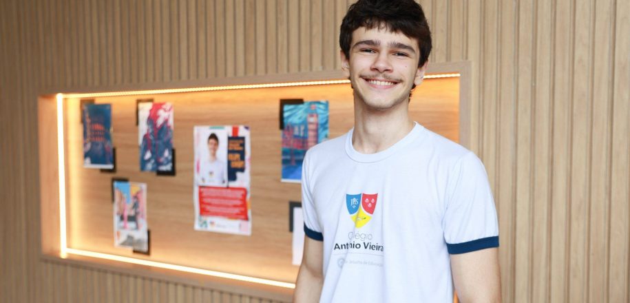 Felipe Cohim expõe talento e sensibilidade no projeto ‘LiterArte’ da Biblioteca Jorge Amado