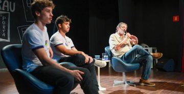 Núcleo estudantil de Finanças e Economia do Vieira promove palestra com ex-presidente da Petrobras