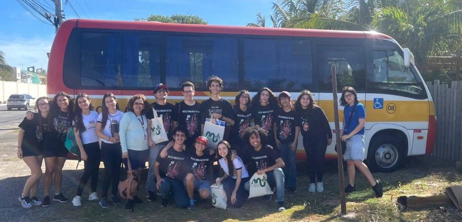 Estudantes do NAV ampliam repertório em atividade de campo no Parque das Dunas