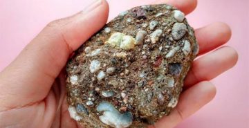 COMO ROCHA – Estudantes consolidam aprendizagens de Geografia em aula prática no laboratório