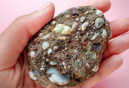 COMO ROCHA – Estudantes consolidam aprendizagens de Geografia em aula prática no laboratório