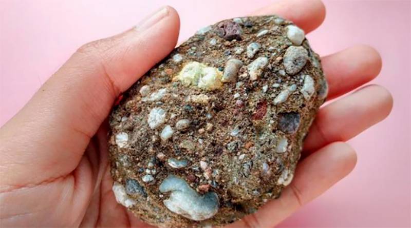 COMO ROCHA – Estudantes consolidam aprendizagens de Geografia em aula prática no laboratório