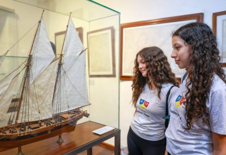 Aula de campo no Museu Náutico amplia aprendizagens sobre Grandes Navegações  