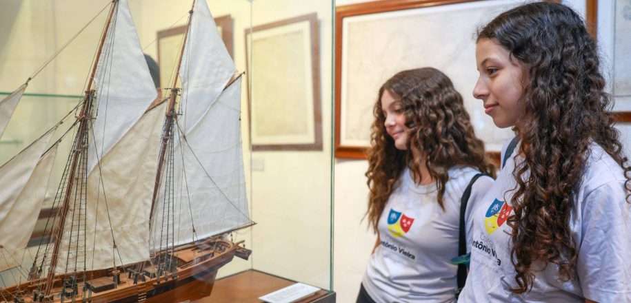 Aula de campo no Museu Náutico amplia aprendizagens sobre Grandes Navegações  