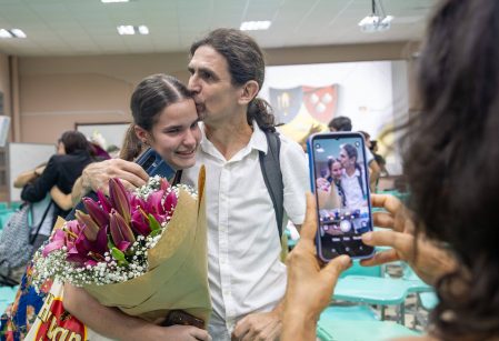 Em clima de nova etapa do projeto de vida, Terceirão do Vieira é homenageado com flores pelas famílias