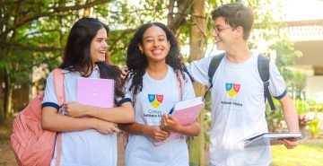 Vieira ganha destaque ao formar líderes para novas exigências do mundo do trabalho. Confira matéria publicada do Correio 24 Horas