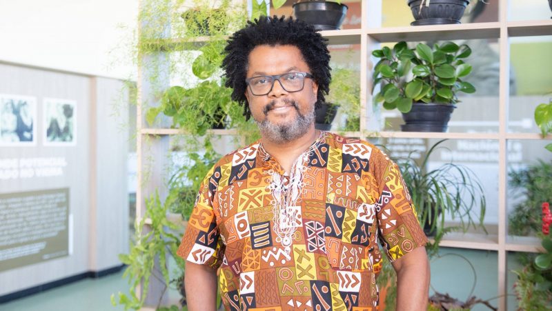 DIA DA CONSCIÊNCIA NEGRA – Professor do Vieira participa de série da RJSA: ‘Na Luta contra o Racismo’