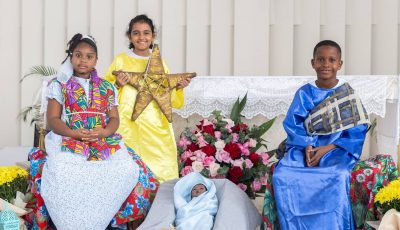 Vieira realiza missas e expressa votos de feliz Natal para comunidade escolar    