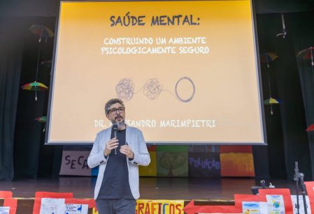 Marimpietri conduz formações para professores e gestores no PDG e Planejamento Pedagógico