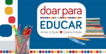 Vieira entrega materiais escolares à Escola João Paulo II, de Feira de Santana