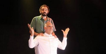 Peça 'Foi por Esse Amor' valoriza relações familiares em apresentação para colaboradores do Vieira