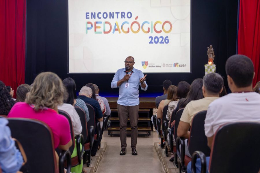 Encontro Pedagógico 2026 renova propósitos de educadores do Vieira para novo ano letivo